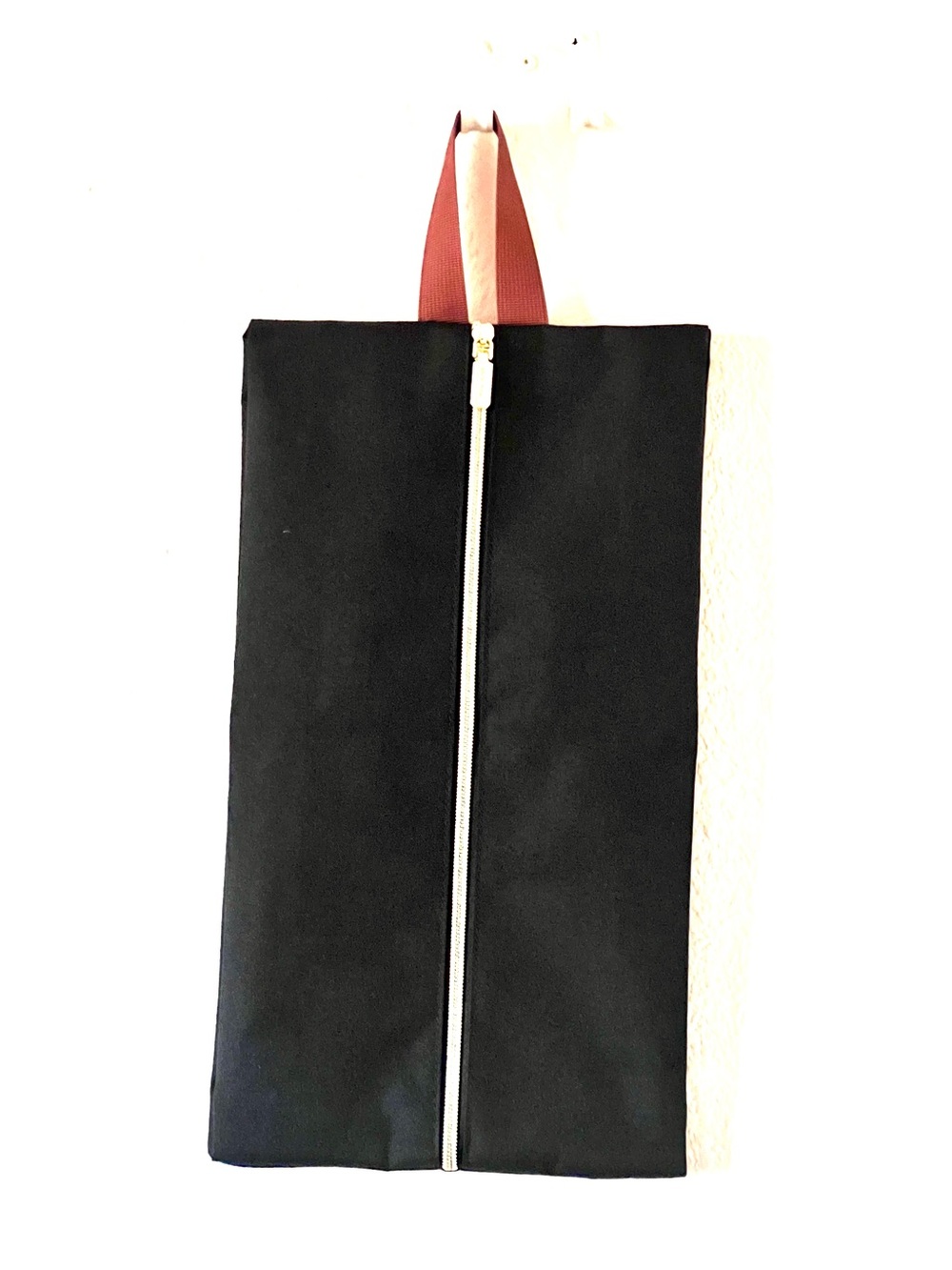 NWOT Lovevook Black Personal  Bag with Brown Loop